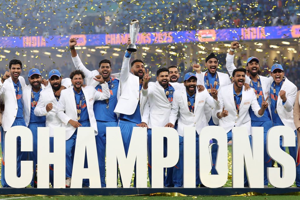 চ্যাম্পিয়ন্স ট্রফিতে তৃতীয় বারের মতো শিরোপা জয় ভারতের