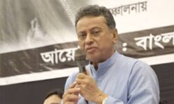 ট্যাক্স বাড়ানোর মাধ্যমে বিনিয়োগ বাড়াতে হবে: আমির খসরু