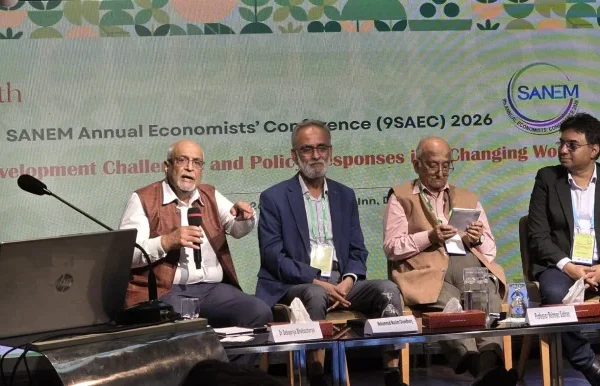 সংস্কার পরিকল্পনা নয়, বাস্তবায়নই বাংলাদেশের সবচেয়ে বড় চ্যালেঞ্জ: দেবপ্রিয় ভট্টাচার্য