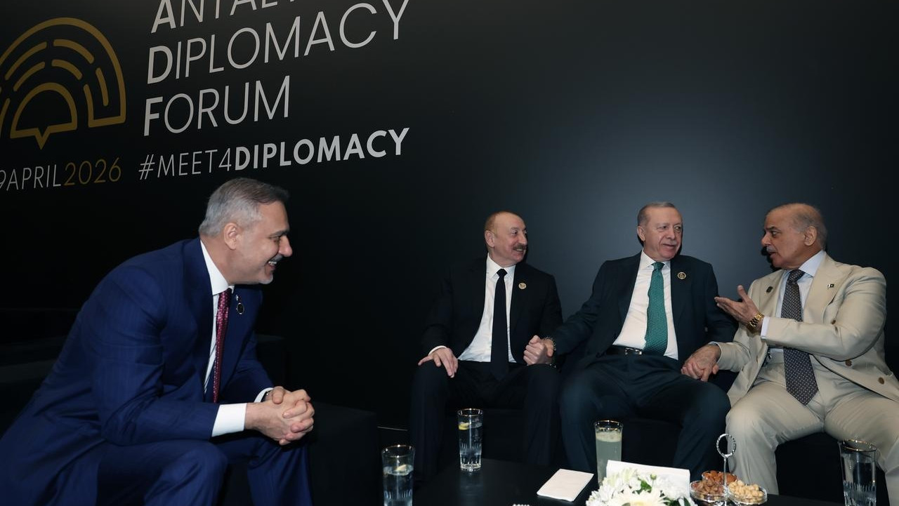 বেপরোয়া যুক্তরাষ্ট্রের বিকল্প খুঁজছে বিরক্ত ‘মধ্যম শক্তির’ মিত্র দেশগুলো