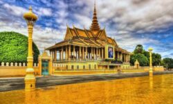 কম্বোডিয়ায় যেসব বাংলাদেশি অনিয়মিতভাবে (ভিসার মেয়াদোত্তীর্ণ বা অবৈধ কাজে জড়িত) অবস্থান করছেন, তাদের জন্য দেশটির সরকার সীমিত সময়ের একটি বিশেষ সুযোগ ঘোষণা করেছে।